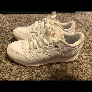 Great condition. Clean Reebok classics.